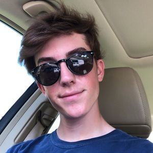 Meet your Posher, Sam